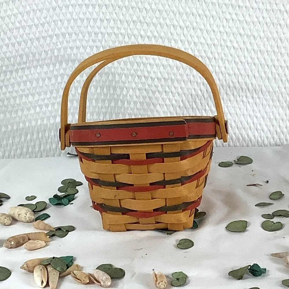 1996 Longaberger Summertime Basket - All American Collection.
